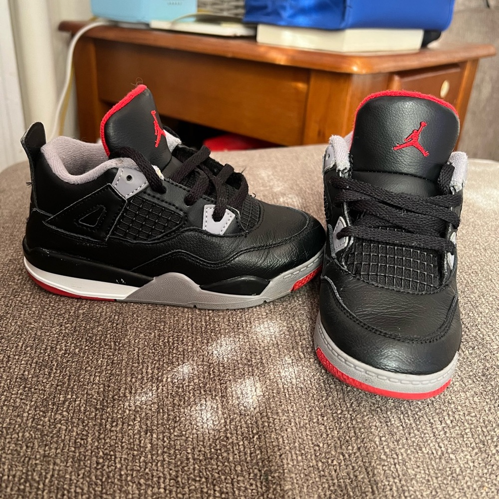 Size 10c Jordan 4